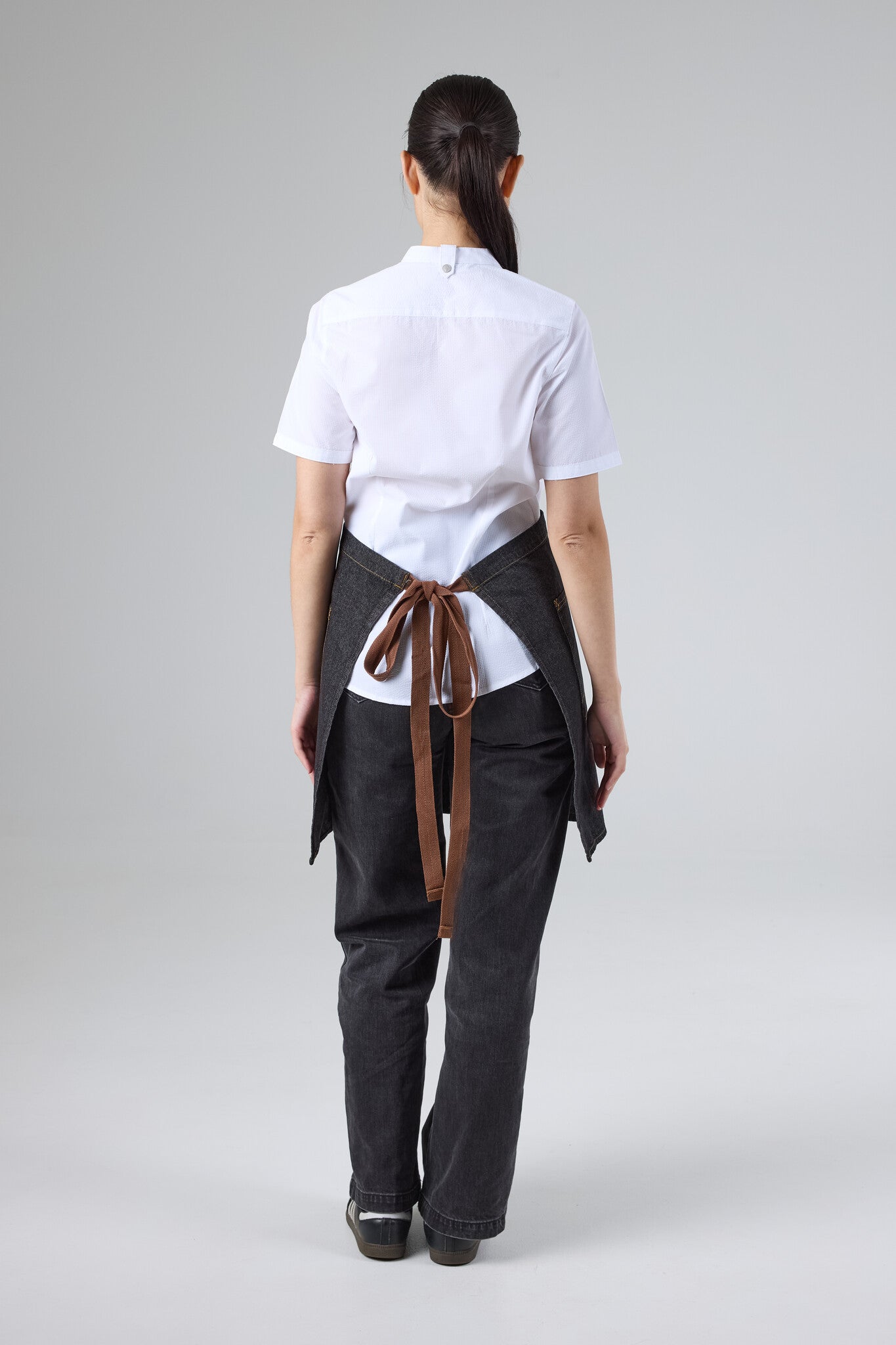 AW048-BLK