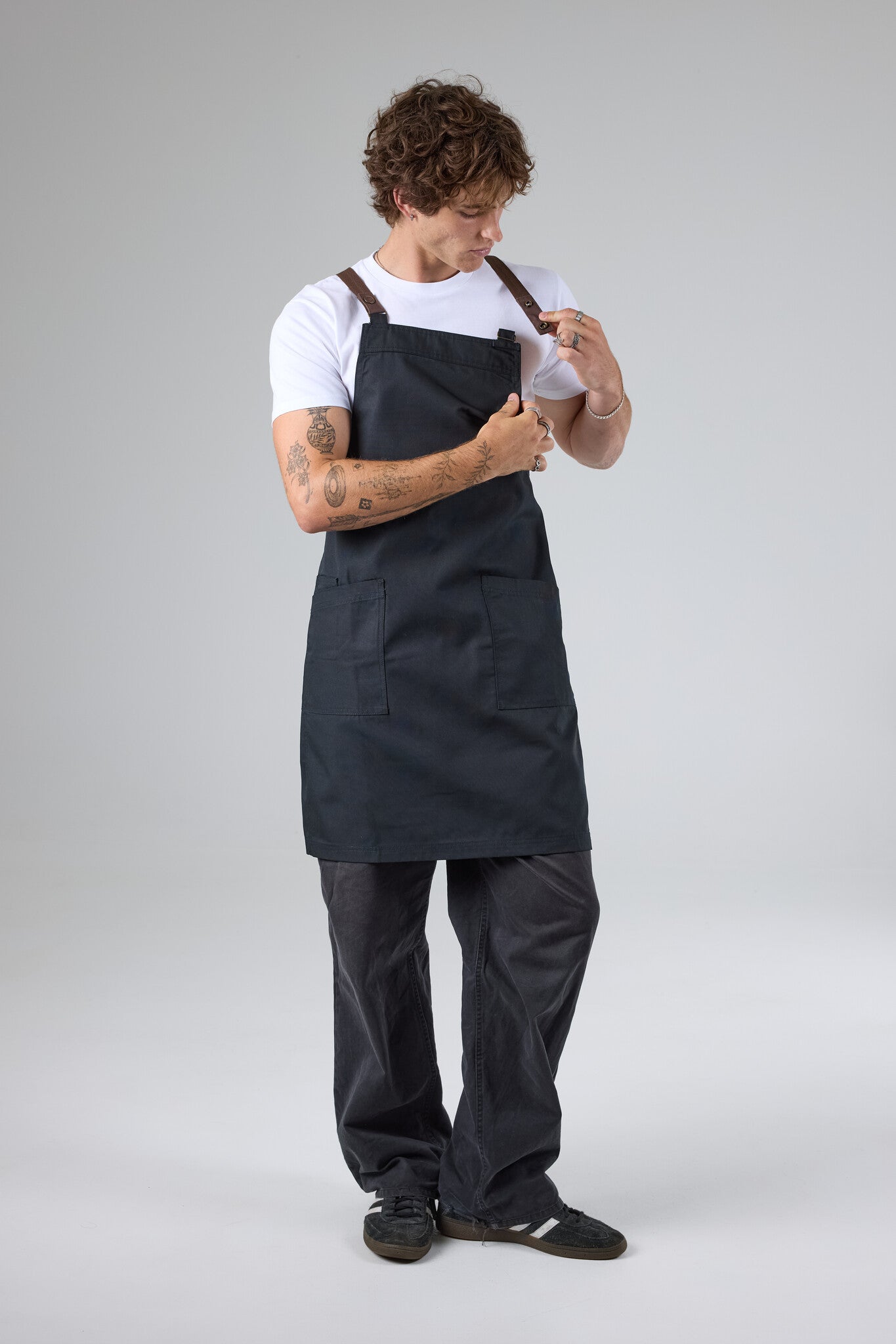 Lockharte Cross Back Apron Bundle