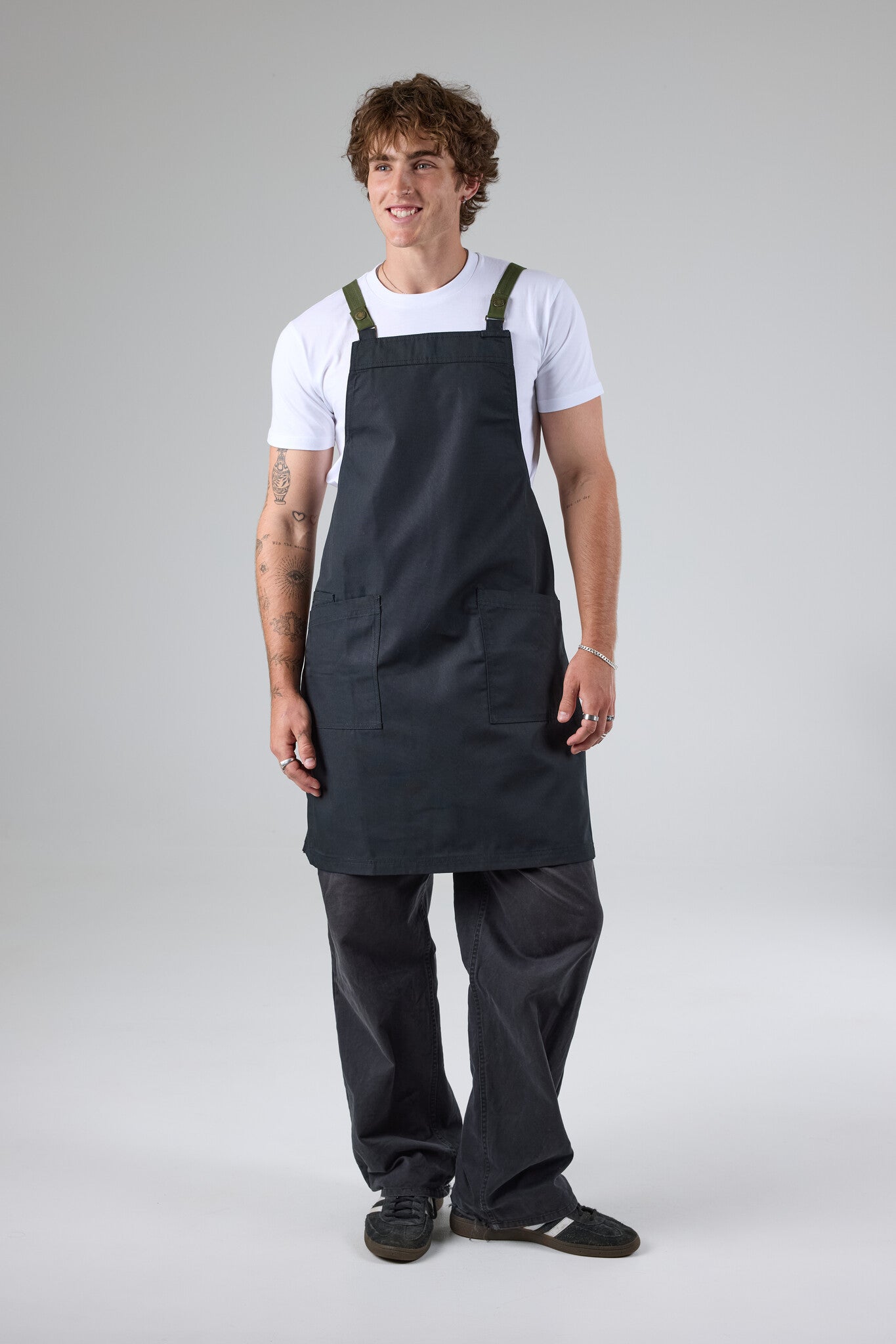Lockharte Cross Back Apron Bundle