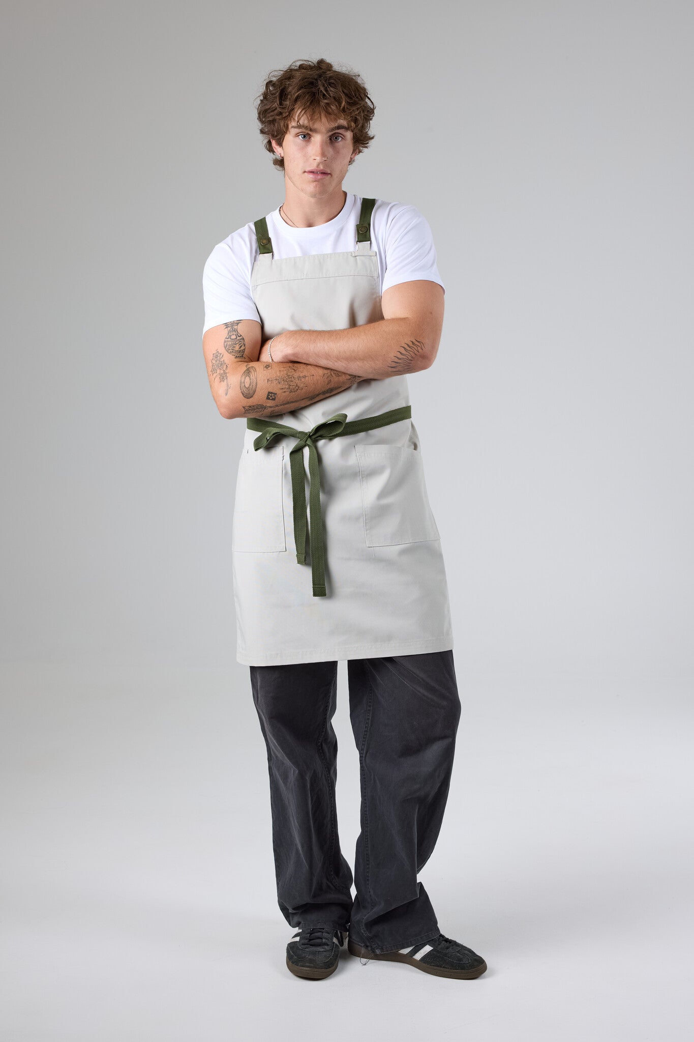 Lockharte Cross Back Apron Bundle